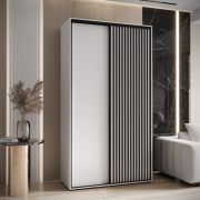 Armoire Mina blanche à portes coulissantes, lattes effet noir, poignée en acier noir, grand volume, gain de place, style moderne 235,2x130x60 cm