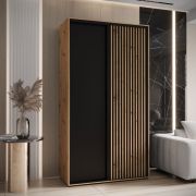Armoire Mina noir et chêne | Portes coulissantes | Poignées métal noir | Moderne | 235,2 x 140 x 60 cm