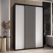 Armoire à portes coulissantes Tharo noir/blanc | Design moderne | Poignées en métal noir | Format gain de place | 235,2 x 180 x 45 cm
