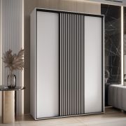 Armoire à portes coulissantes blanche Mina | Lames noires | Poignée en acier noir | Gain de place | Grand volume de rangement | 235,2 x 180 x 60 cm
