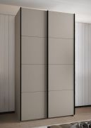 Armoire / Armoire à portes coulissantes | 2 portes coulissantes | 2 tringles | 6 compartiments | Bords protégés par de la bande ABS | 245,5 x 140 x 64 cm | Couleur : cachemire | Fermeture en douceur