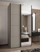 Penderie / Armoire à portes coulissantes / Couleur : Cachemire / Soft-Close / 2 tringles à vêtements / Miroir / 2 portes coulissantes / 6 compartiments / 245,5 x 140 x 64 cm