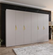 Armoire à portes battantes / Penderie / Couleur : Cachemire / 3 mètres de large / 6 portes / Poignées : Or / 4 compartiments / Dimensions : 300 x 52 x 202 cm / 4 tringles à vêtements