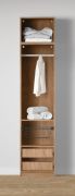 Armoire ouverte / 1 panier à linge / Couleur : Chêne Puccini / 2 tiroirs intérieurs / 1 tringle à vêtements / 51,5 x 55 x 234 cm / 1 compartiment / Design épuré
