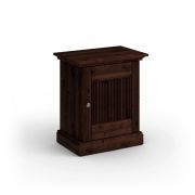 Table de chevet / Pin finlandais massif / Couleur : Tabacco / Ouverture de la porte à droite / Dimensions : 61 x 54 x 36 cm / 1 porte / Poignées : Argent vieilli / Veinage naturel