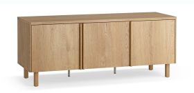 Meuble TV | 3 portes battantes | 2 passages de câbles | Couleur : chêne | 6 compartiments | 138 x 46 x 56 cm | Système de fermeture en douceur | poignées ergonomiques en chêne | Meuble TV