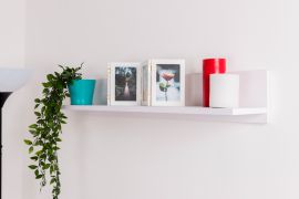 Chambre des jeunes - étagère suspendue / étagère murale Alard 08, couleur : blanc - Dimensions : 15 x 80 x 20 cm (h x l x p)