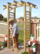 Pergola Scandes, Épaisseur du poteau 9 x 9 cm - Dimensions : 180 x 65 x 230 cm (L x P x H)