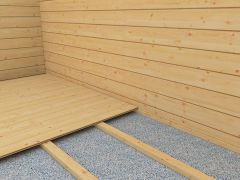 Plancher pour abri de jardin « Wiesenblüte 01 », d'une surface au sol de 10,99 m², abri en madriers de 28 mm