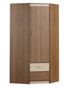 Armoire d’angle à portes battantes Pasuruan 16 | Noyer/Érable | 195 x 85 x 85 cm | Design moderne
