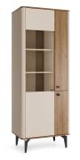 Vitrine | Armoire en verre | Noyer/Cachemire | 73 x 40 x 190 cm | Chants ABS | 3 portes | Système Push-to-open | 11 compartiments | Pieds en métal | Belladere 02