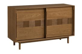 Commode / Buffet / Chêne caramel / 133 x 48 x 81 cm / 2 portes coulissantes / 2 étagères / 4 compartiments / Système de portes coulissantes avec fermeture amortie / Inginele 02