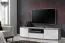 Meuble TV à trois compartiments Nese 05, Couleur : Blanc brillant / Chêne San Remo - Dimensions : 43 x 150 x 48 cm (H x L x P)