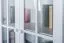 Vitrine blanche en pin massif Junco 34 | 195 x 80 x 35 cm | 1 tiroir, 2 portes vitrées, 4 compartiments
