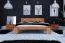 Lit double Tasman 01 | Hêtre cœur massif huilé | Couchage 200 x 200 cm | Design élégant