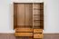 Armoire | 3 portes battantes | 4 tiroirs | 4 casiers | avec tringle à vêtements | 154 cm de large | Bois massif | Couleur: Chêne Rustique Abbildung