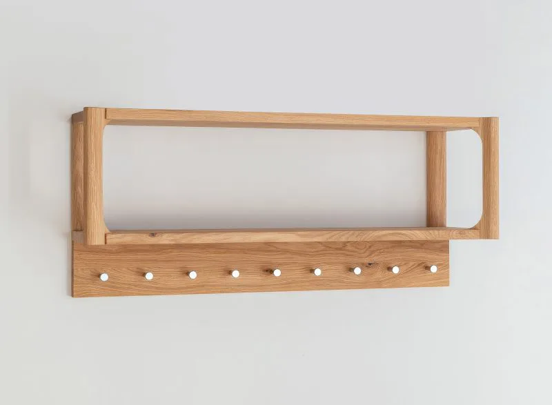 Portemanteau / 9 crochets / Bois massif / Chêne huilé / Avec étagère / Couleur : Chêne / 83 x 22 x 36 cm / Seille 21