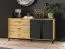 Commode Lassila 04, Couleur : Chêne Artisan / Noir - Dimensions : 83 x 165 x 40 cm (H x L x P), avec 2 portes, 3 tiroirs et 2 compartiments