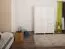 Armoire | 3 portes battantes | 4 tiroirs | 3 casiers | avec tringle à vêtements | 135 cm de large | Bois massif | Couleur: Blanc Abbildung