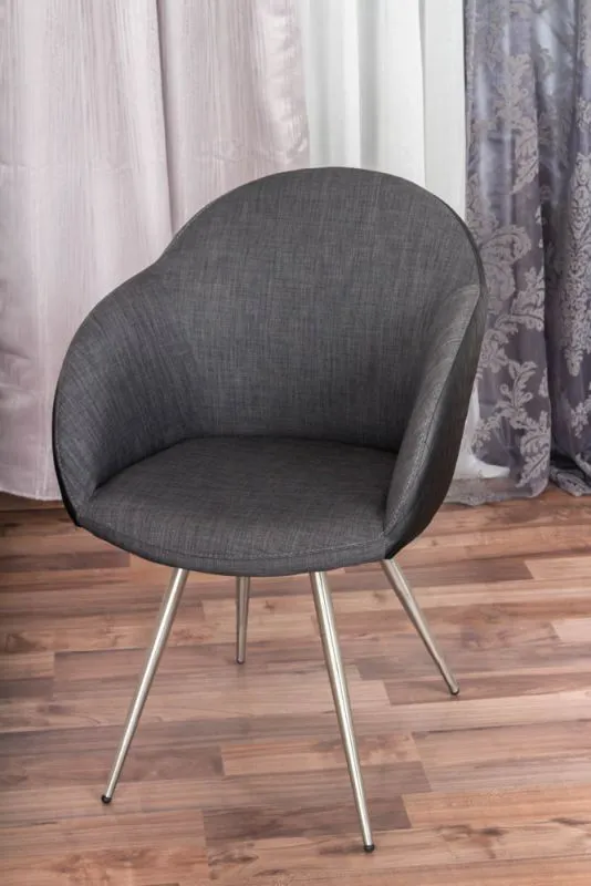 Chaise contemporaine Maridi 103 | 88 x 61 x 56 cm | Revêtement tissu et simili cuir | Noir | Design original