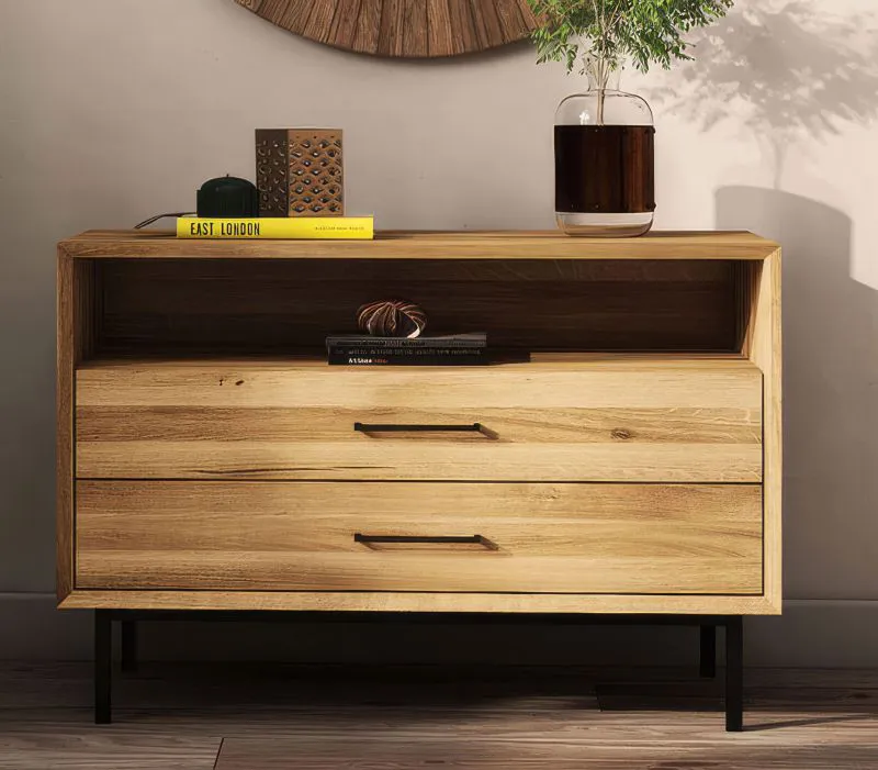Commode en chêne sauvage massif huilé Kumeu 17 | 65 x 97 x 45 cm | Design haut de gamme