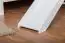 Lits superposés / Lit de jeu Moritz L en bois massif de hêtre laqué blanc avec étagère et toboggan, sommier à lattes inclus - 90 x 200 cm, divisible