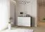 Commode bicolore Comarca 27 | 2 portes, 4 tiroirs, 3 compartiments | 96 x 135 x 45 cm | Blanc & Noir | Style sobre