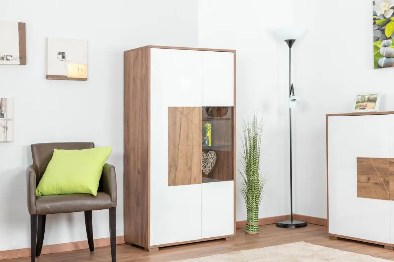 Vitrine Manase 05 | chêne brun & blanc brillant | 150 x 77 x 41 cm | Design contemporain